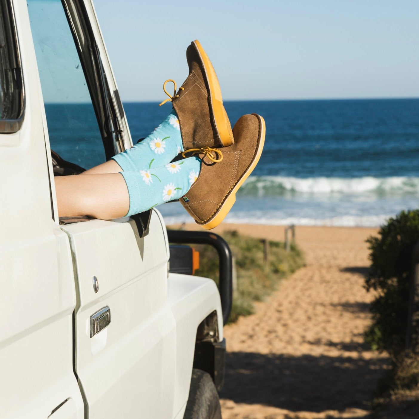 WOMEN&#39;S DESERT BOOT VILIKAZI YELLOW